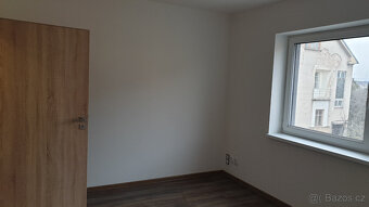 NOVOSTAVBA 2+KK, 35m2, podlah. topeni,kuchyne,zahradni domek - 3