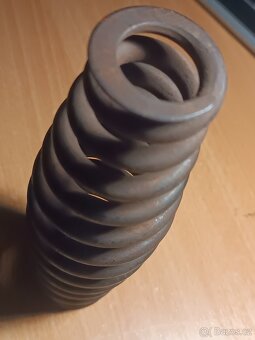 pružina vahadlové vidlice Jawa robot ? - 3