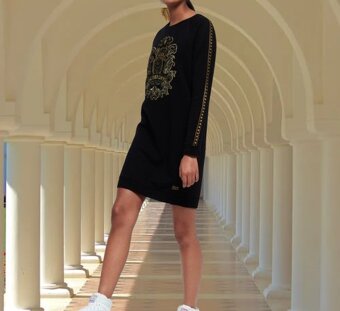 Superdry zdobené teplákové šaty s kapsami - 3