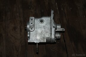 Jawa Special 250 přírubová obal převodovky - 3