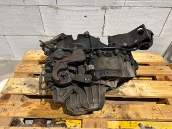 Manuální převodovka Volvo XC90 D5 AWD 2009 M66 36001348 - 3