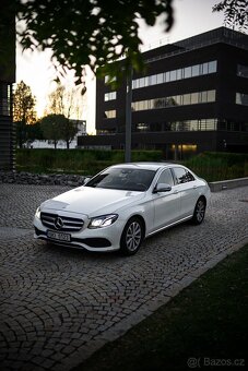 MERCEDES-BENZ E220d 143kW //2016 9G FULL LED NAVI HEAD-UP - 3