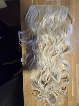 Připínací vlasy clip in - blond - 3