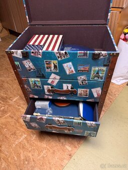 Skříňka na kolečkách - 3