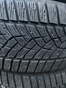 Zimní pneu Goodyear 225/45/17 - 3