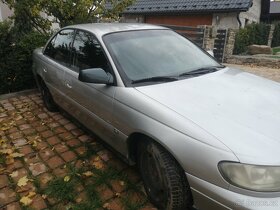 Opel omega b, 2.6 díly - 3