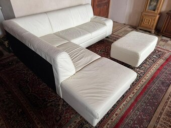 Bílá kožená rohová sedačka s taburetem,5979 - 3