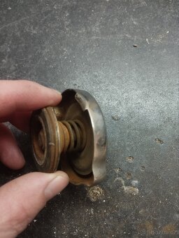 Víčko chladiče - 3