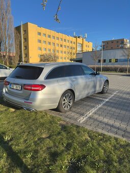 Mercedes benz E220 - 3