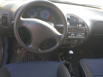 Citroen Saxo 1.1 (2002) - 3