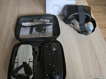 E99 Dron šedý dual kamera + box s příslušenstvím + VR brýle - 3