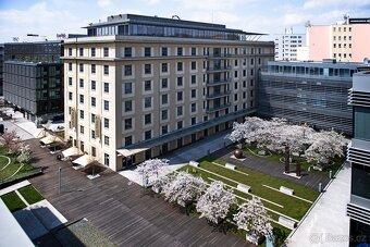Pronájem kancelářských prostor 564 m2, U Uranie / Jankovcova - 3