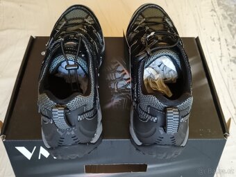 NOVÉ boty VM Otawa vel. 45 EUR (31,0 cm) - 3