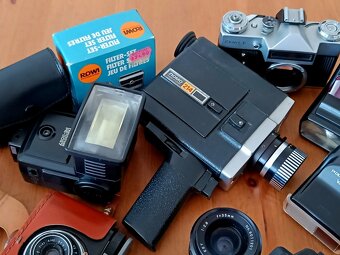 FOTO konvolut-fotoaparáty, blesky, objektivy, filtry, kamera - 3