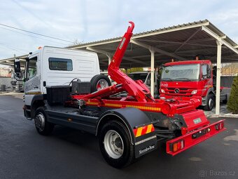 Mercedes Benz Atego 1218 hákový nosič kontejnerů - 3