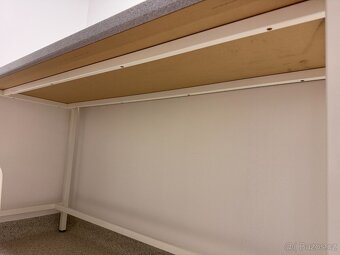 Kovový stůl s pracovní deskou - 3