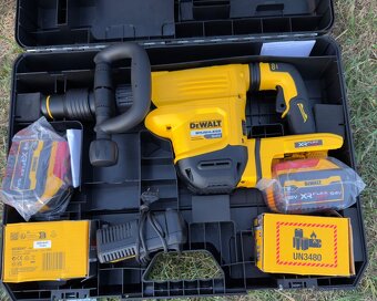 Dewalt DCH832 aku bouraci kladivo sds max - 3