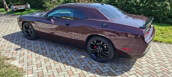 12/2021 Dodge Challenger 5.7 V8 - 3
