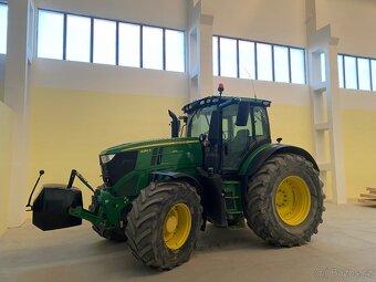Traktor John Deere 6250R - 3