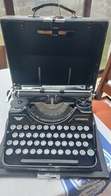 Prodám starožitný kufříkový psací stroj Continental - 3