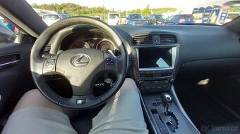 Lexus IS 250 F-Sport (2011) - 3