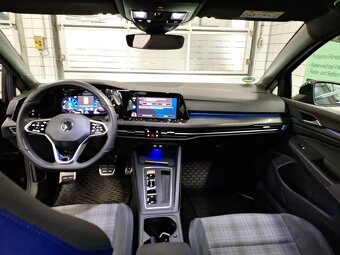 Volkswagen Golf GTE 1,4 TSI 180kw,panorama,kamera.matrix - 3