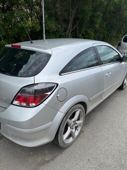 Opel Astra gtc - 3