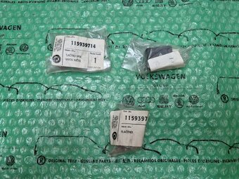 tlačítko varovných světel Škoda Favorit černé od 01/93 11593 - 3