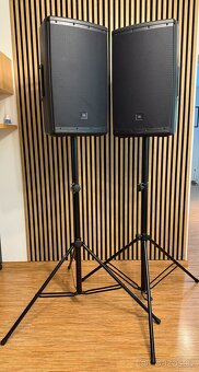 Reproboxy JBL EON 615 - 3