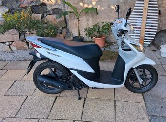Honda Vision 110 r.v. 2012 - 3