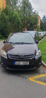 Toyota Auris 1.6 benzín – 106 000 km, 2. majitel, zimní sada - 3