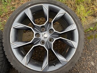 ALU kola Škoda Octavia 3 RS 5x112 R19 - 3