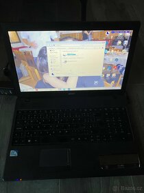 Acer TRAVELMATE 5744Z - 3