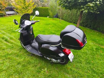 Vespa GTS 300i.e. Super (2011) velmi pěkná, 15tis.km, kufr, - 3