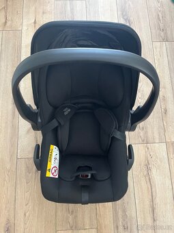 Autosedačka Britax Römer baby safe core 2023 + isofix Britax - 3
