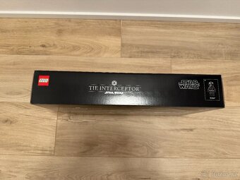 LEGO Star Wars 75382 TIE Interceptor UCS {2nd edition} - 3