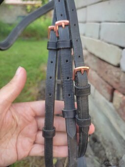 Rosegold uzdečka s lakovaným nánosníkem - 3