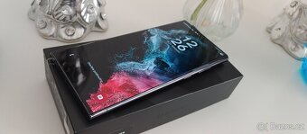 Samsung galaxy  S22 ultra 5G - komplet baleni v zaruce - 3