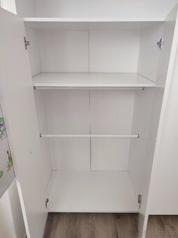 Dětská šatní skříň - 3