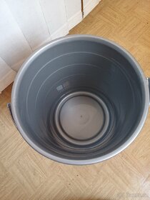 Vědro  s víkem 20l - 3