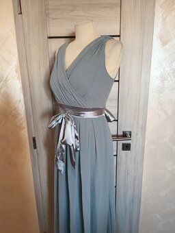 Dlouhé plesové šaty - 3