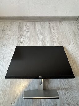 Stolní PC s kompletním příslušenstvím - 3