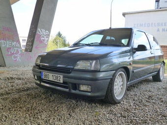 Renault Clio 1.8 16V - 3