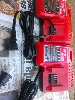 Milwaukee M18 a M12 nabijecka na 120voltu 1-3 kusy - 3