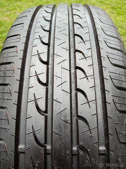 Zánovní letní pneumatiky Goodyear 215/60/17 8mm - 3