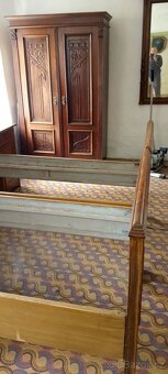 Starožitný nábytek - 3