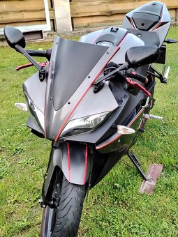 Yamaha yzf-r - 3