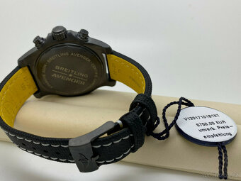 BREITLING Avenger Chrono 45 Night Mission Box&Paper07.2021 - 3