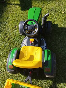 Elektrický traktor John Deere - 3