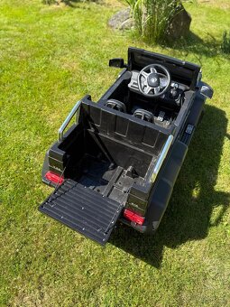 Mercedes Benz AMG G63 4x4 (zadní nápravy) - 3